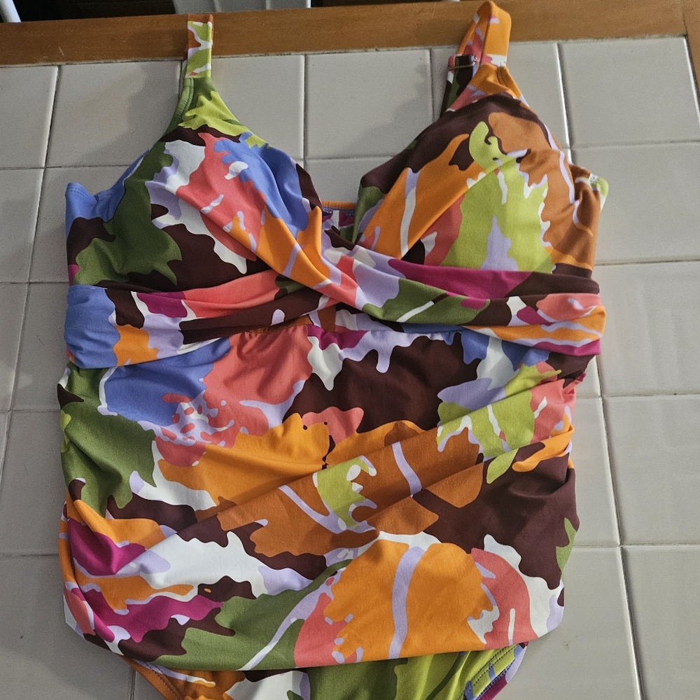 Catalina One Piece Swimsuit Paradise Island Flattering Ruched Swimsuit  1X